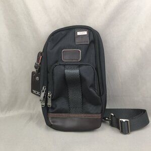 TUMI SLING BAG In black